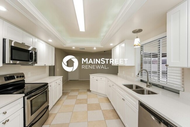 Building Photo - 3 Bedroom Pet-Friendly Home in CAPE CORAL, FL with Main Street Renewal