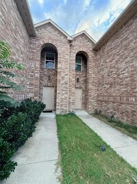 Building Photo - 449 Woodgrove Dr