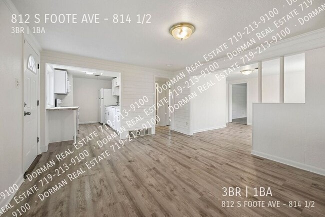 Building Photo - 812 S Foote Ave