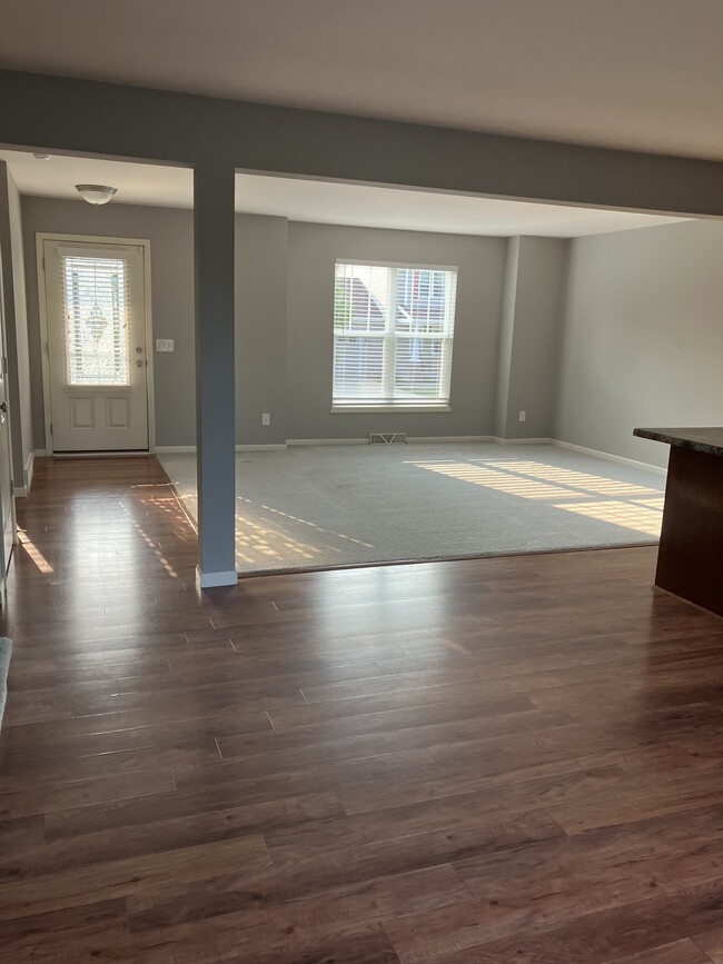 Living area loaded with natural sunlight - 507 Stone Arbor Trail