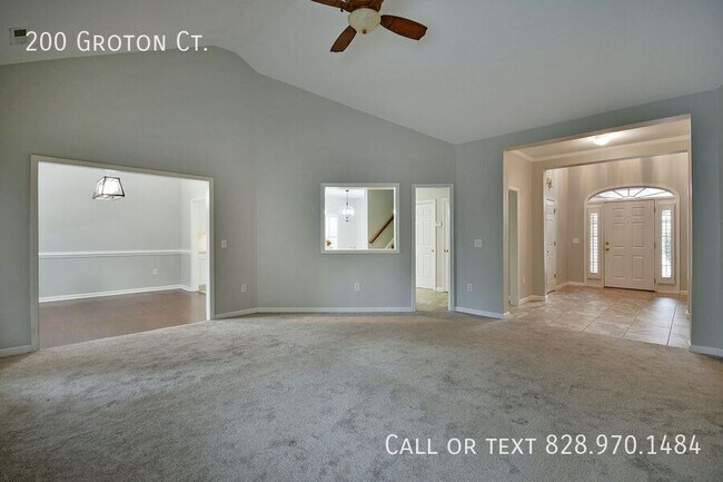 Building Photo - 200 Groton Ct