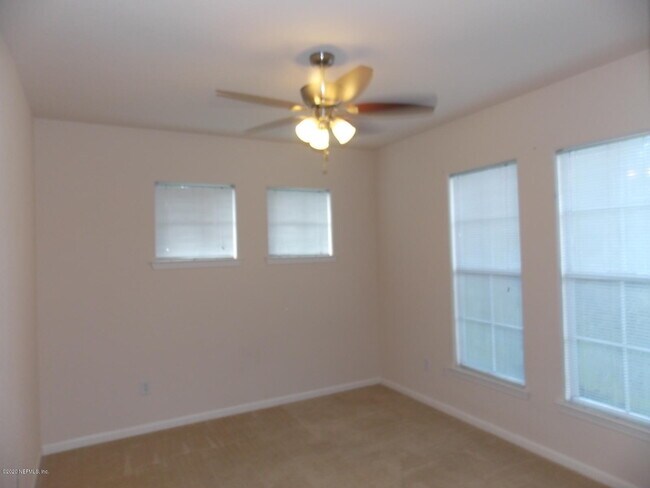 Building Photo - 1001 Monument Rd