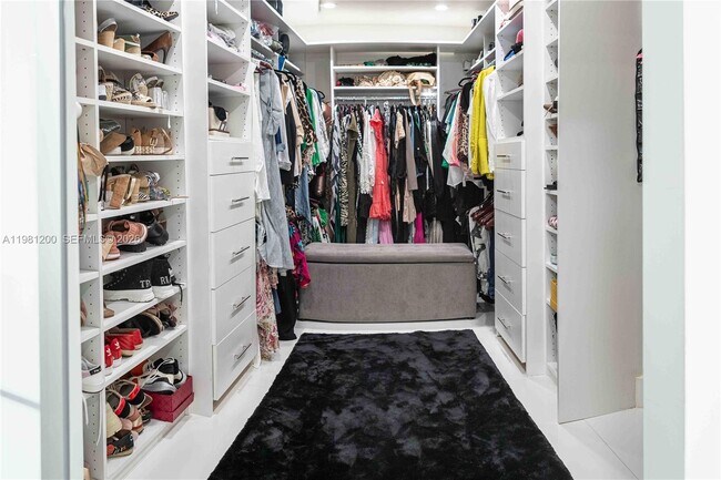 Building Photo - 4957 NW 93rd Doral Pl