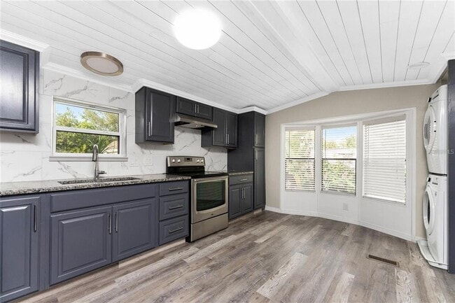 Building Photo - 15430 Olive Cir