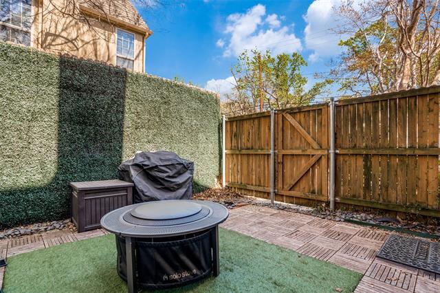 Building Photo - 4017 Buena Vista St