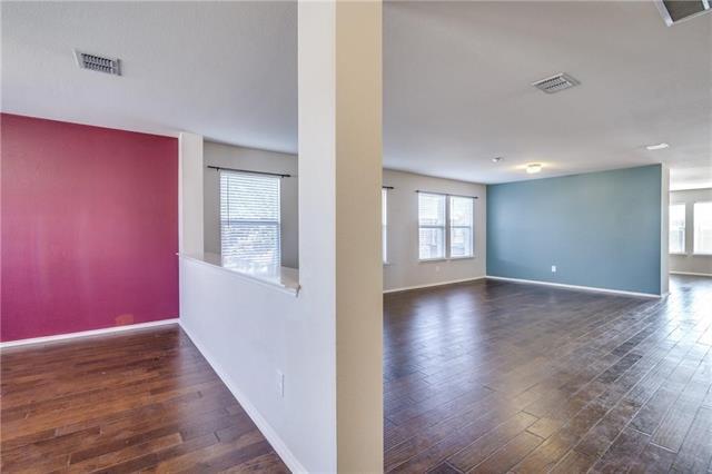 Building Photo - 2096 Royal Acres Trail