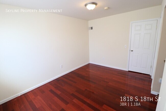 Building Photo - 1818 S 18th St