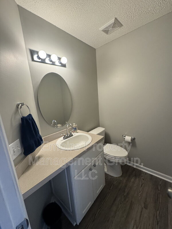 Building Photo - 66 Sand Oak Ct