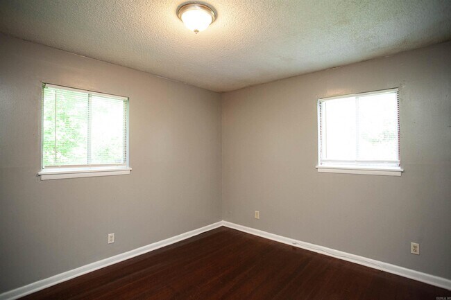 Building Photo - 8615 Winston Dr