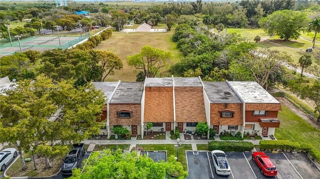 Building Photo - 2133 N 14th Ave