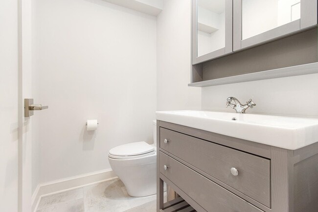 Building Photo - 5501 John F. Kennedy Blvd