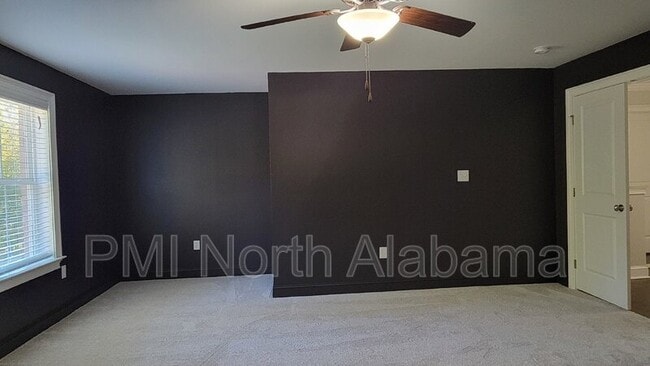 Building Photo - 130 Creekmound Dr