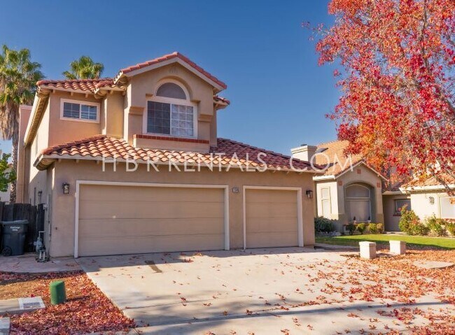 Building Photo - Move in Ready Beautiful 4 Bed Home in Tracy - Full Bed/Bath on 1st floor