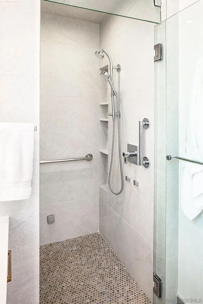 Building Photo - "Cozy 2-Bed Retreat in Chula Vista – Your Perfect California Haven! $500 OFF THE FIRST MONTH'S RE...