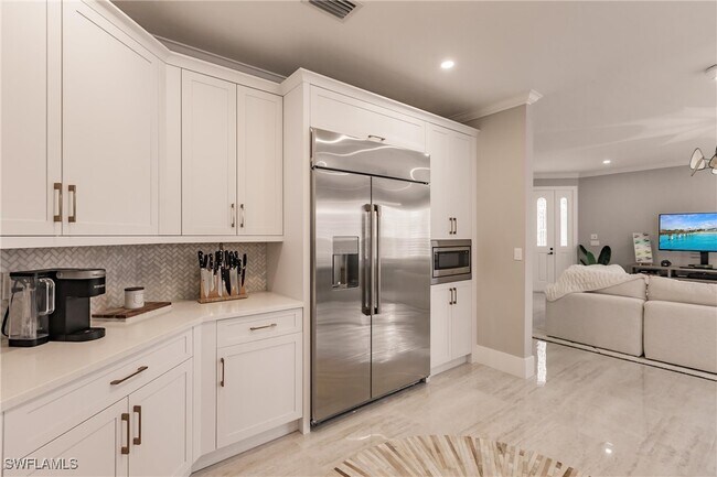 Building Photo - 181 Colonade Cir