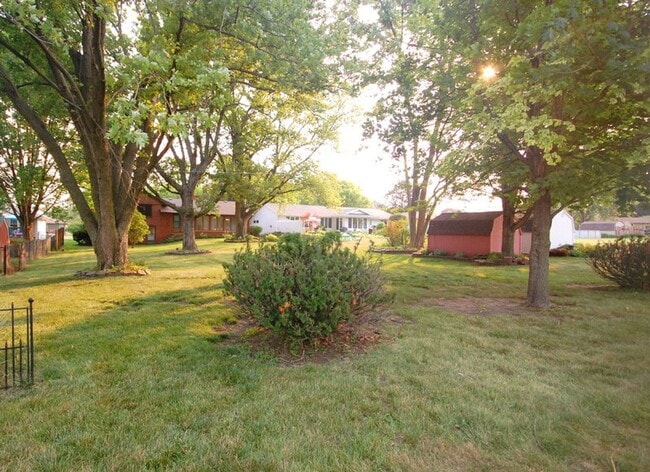 Building Photo - 3 Bedroom 2 Bathroom 2 Stall Attached Garage - Boone Iowa