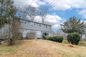 Building Photo - 32 Pleasant St