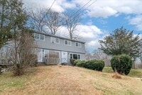 Building Photo - 32 Pleasant St