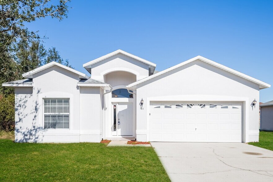 Primary Photo - 184 Aurelia Ct
