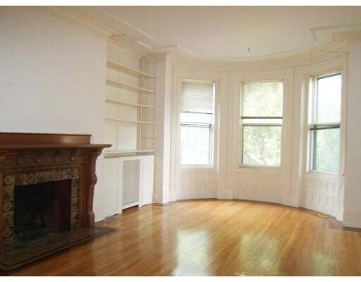 Building Photo - 246 Marlborough St