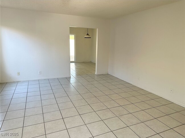 Building Photo - 5436 Burkshire Dr
