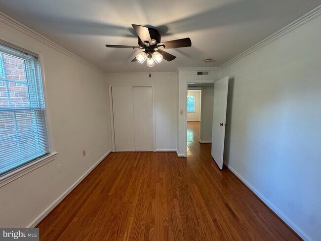 Building Photo - 6500 Boulevard View