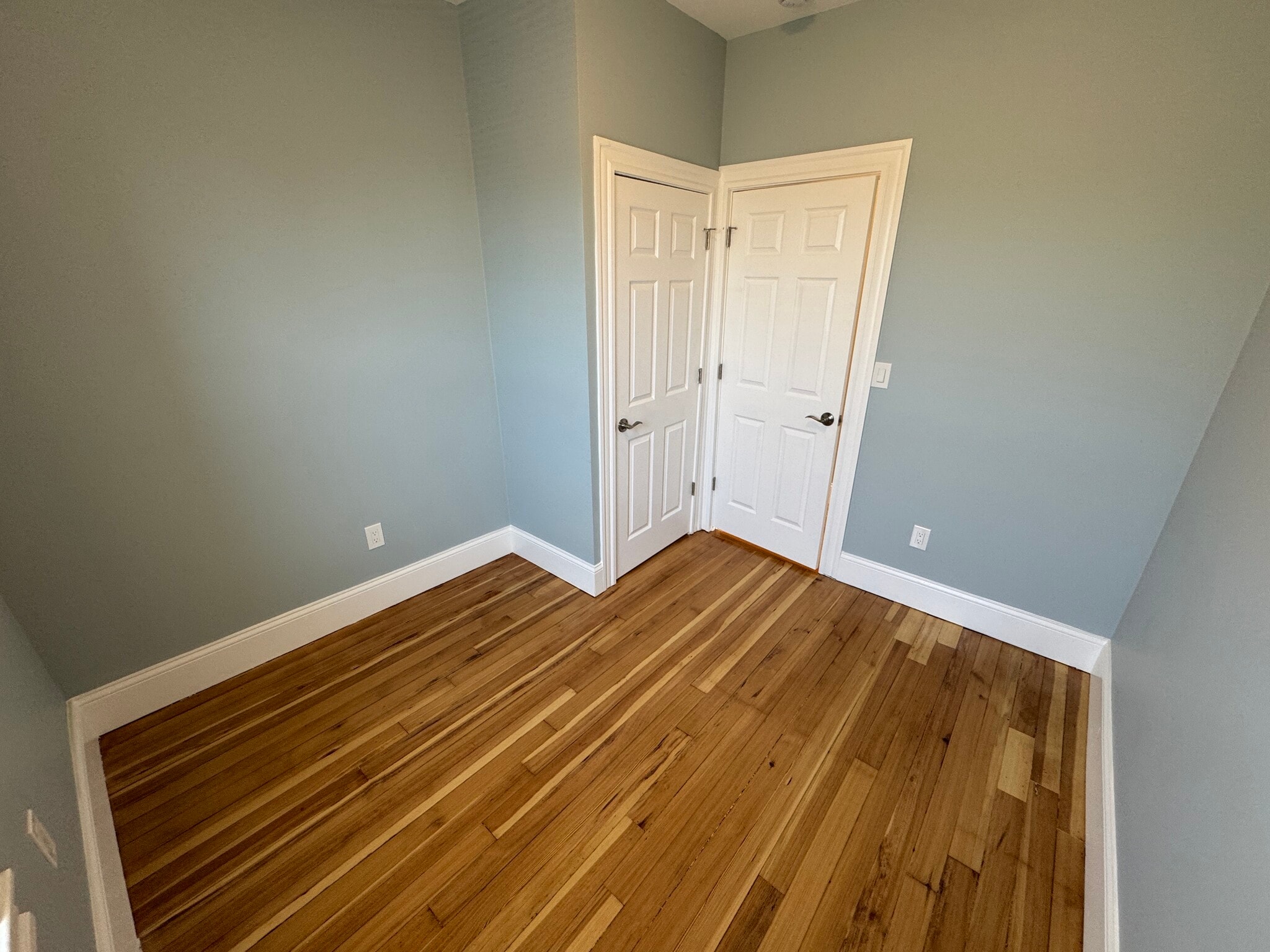 Building Photo - 29 Cameron Ave