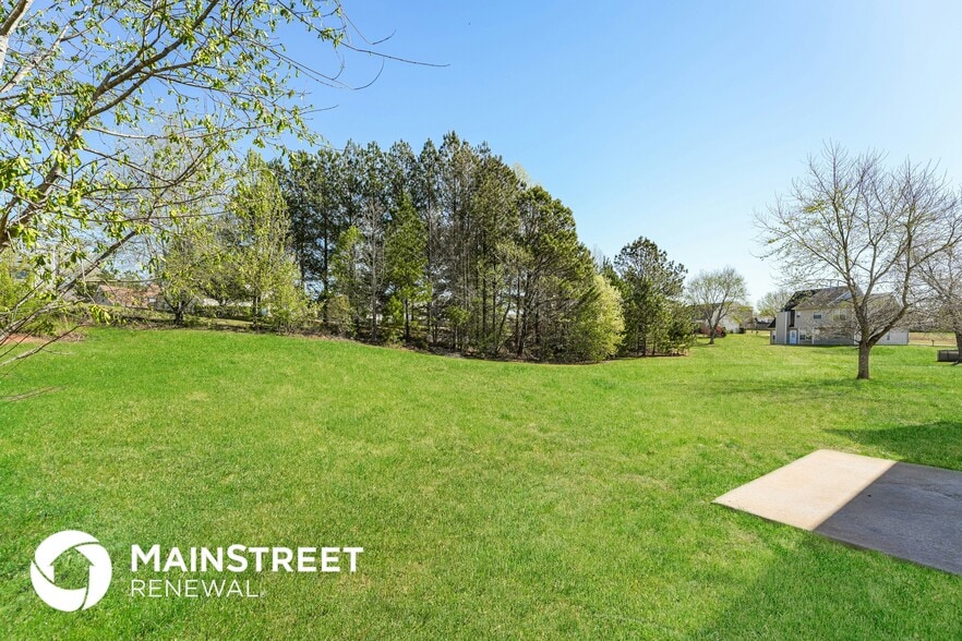 Building Photo - 1714 Bennett Dr