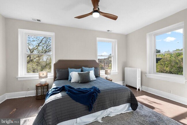 Building Photo - 1616 Kilbourne Pl NW