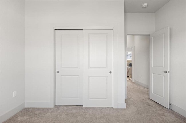 Building Photo - 2056 Local Rebel Lp