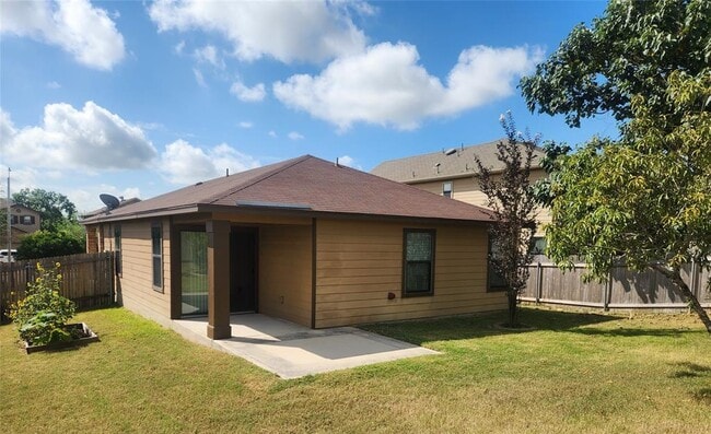 Building Photo - 160 Rummel Dr