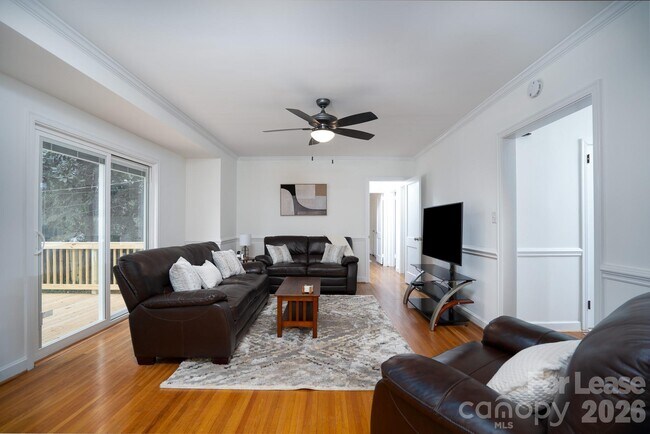 Building Photo - 3227 Mayfield Ave