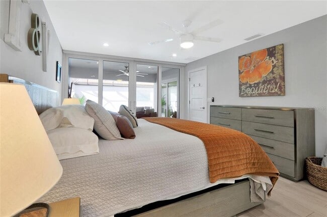 Building Photo - 3694 Glen Oaks Manor Dr