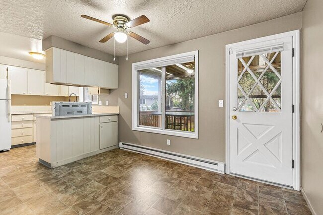 Building Photo - 201 SE 176th Pl