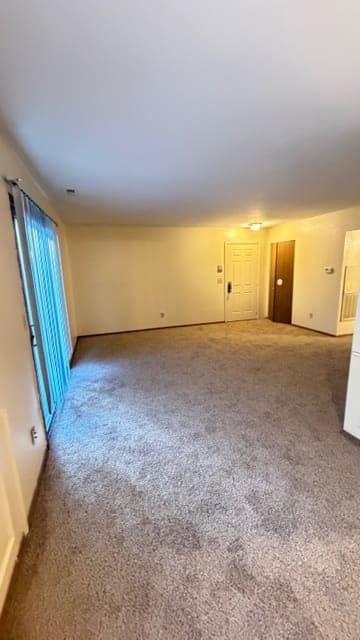 Building Photo - 5648 Ryewyck Dr