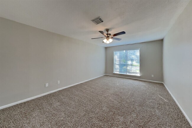 Building Photo - 7515 Shangrila Ln