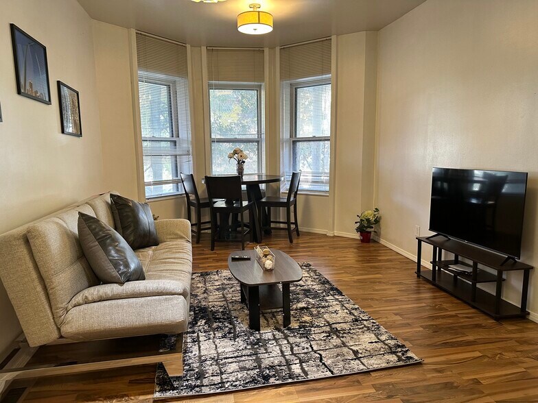 Building Photo - 4624 Westminster Pl