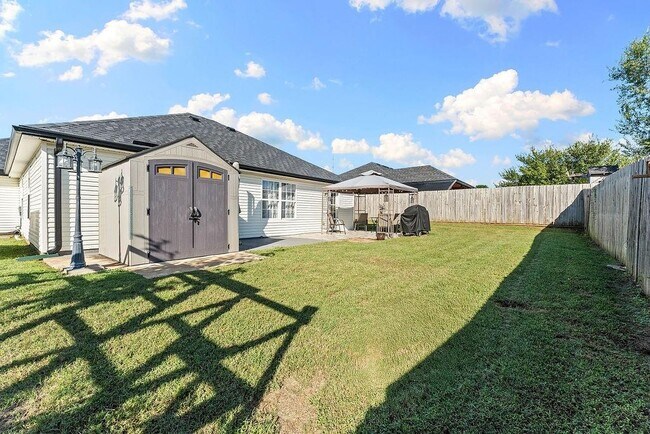 Building Photo - 3409 SW Picasso Blvd