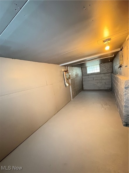 Building Photo - 3308 E 137th St