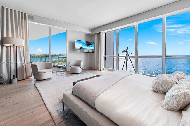 Building Photo - 10295 Collins Ave