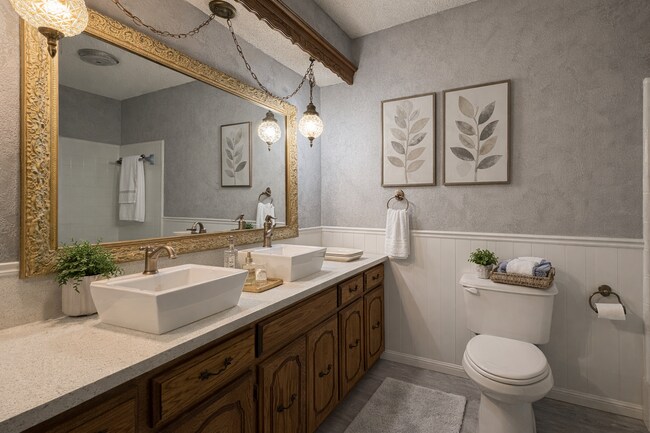 Building Photo - 2529 W Olympic Dr