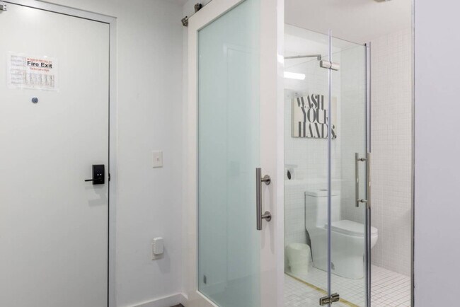 Building Photo - 12607 Larchmere Blvd