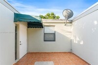 Building Photo - 6436 Miami Lakes Dr