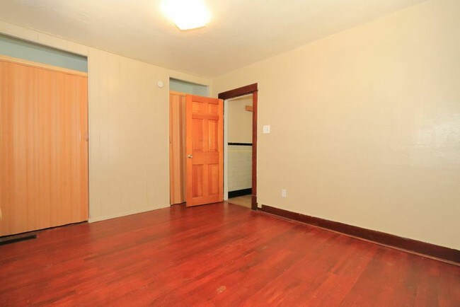 Building Photo - 3222 Welsberg