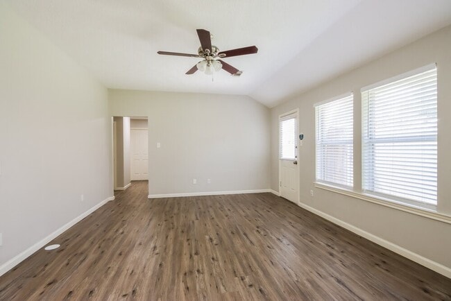 Building Photo - 26126 Cypresswood Dr