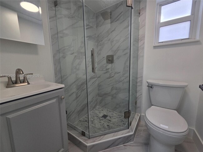 Building Photo - 6240 SW 21st St