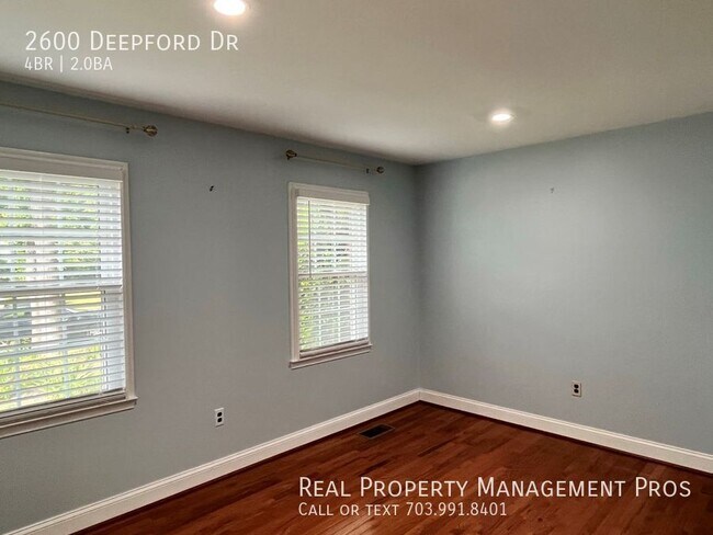 Building Photo - 2600 Deepford Dr