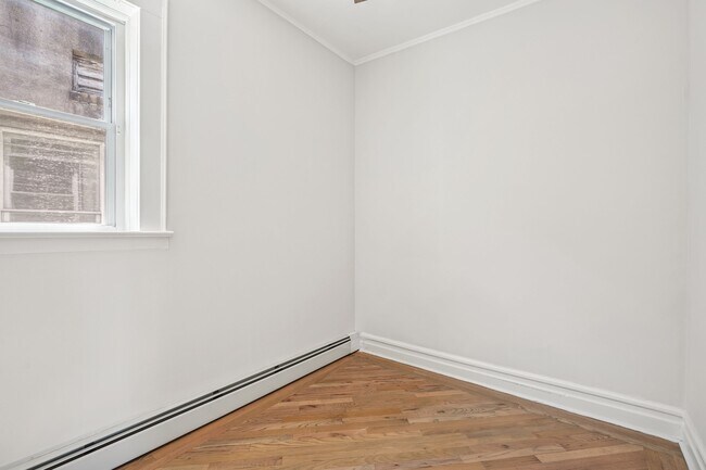 Building Photo - 34 Main St