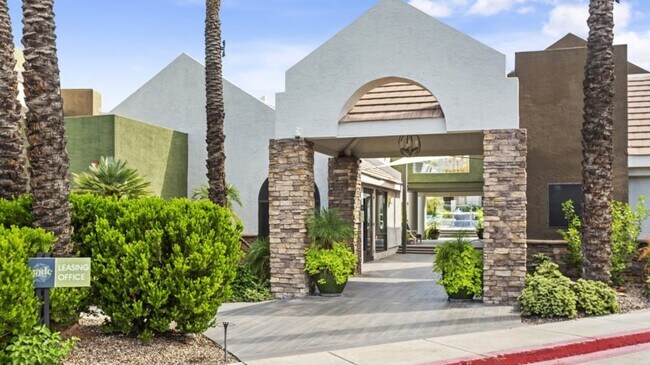 Building Photo - 11545 N Frank Lloyd Wright Blvd