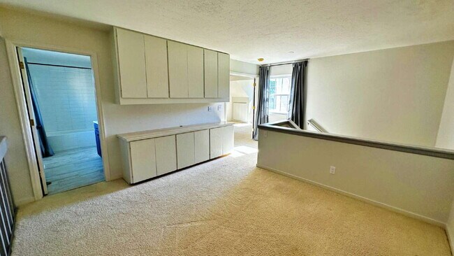 Building Photo - Beautiful Updated 2 Bed 2 Bath on Golf Course in Cherry Creek Schools